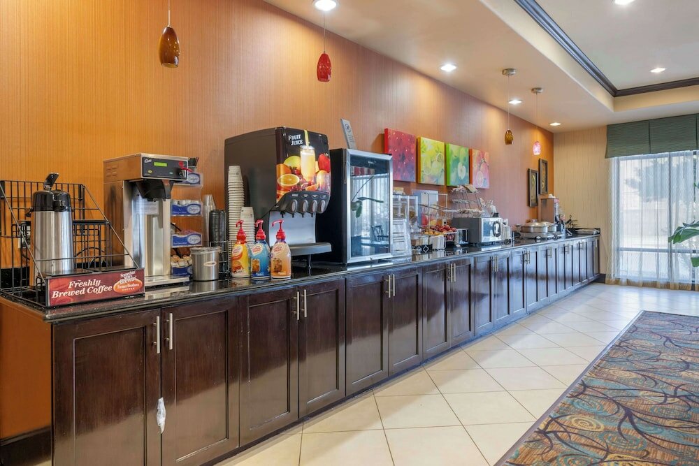 Фото Best Western Plus Midland Suites