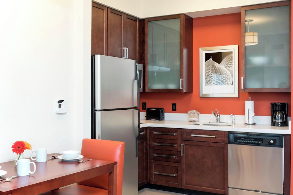 Фото Residence Inn Austin-University Area
