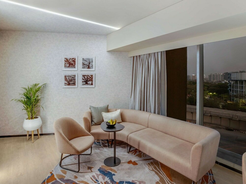 Фото Novotel Pune Viman Nagar Hotel