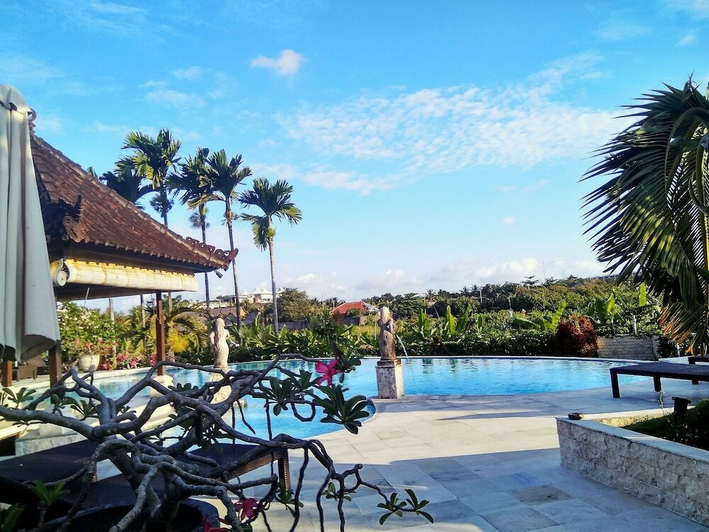 Фото Nipuri Hotel