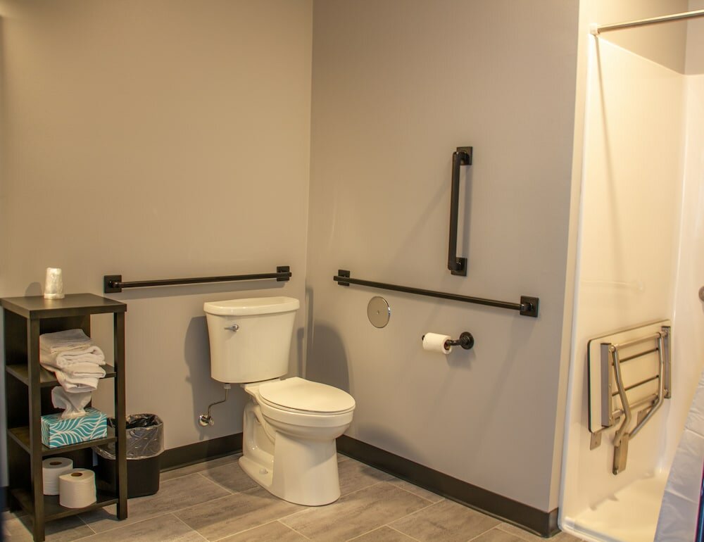 Фото Watershed Hotel