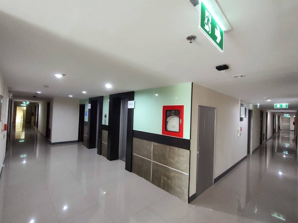 Фото Komol Residence Bangkok