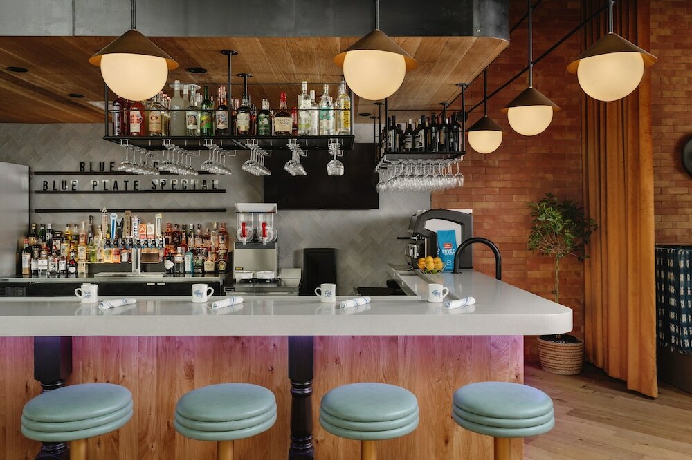 Фото Origin Austin, A Wyndham Hotel