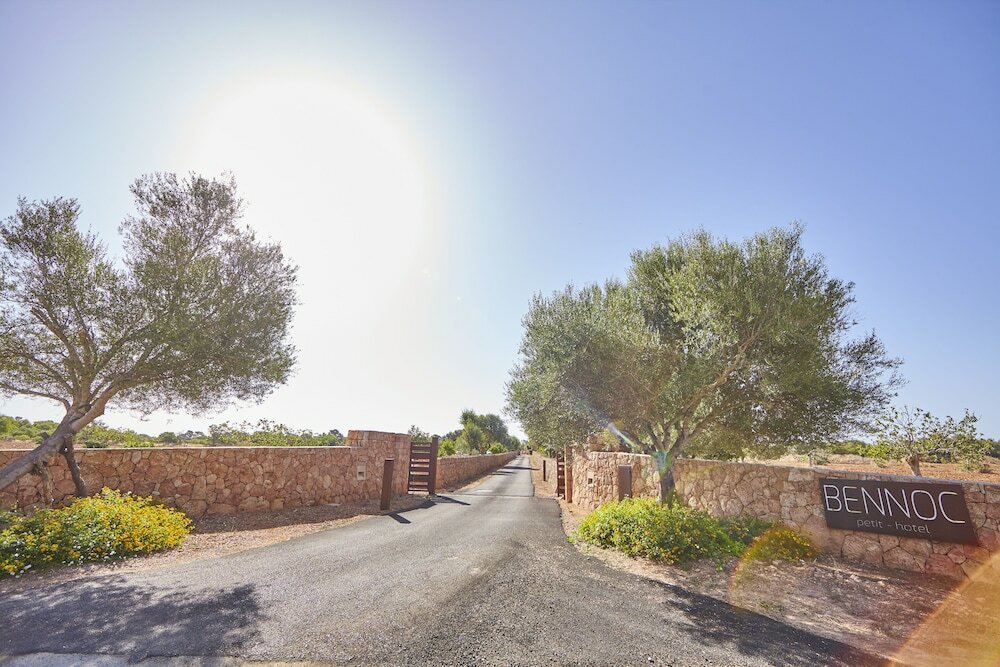 Фото Bennoc Petit Hotel