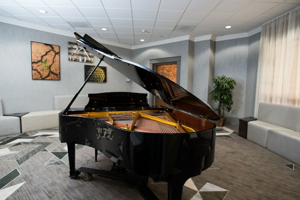 Фото Sheraton Tucson Hotel and Suites