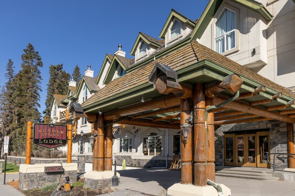 Фото Rundlestone Lodge