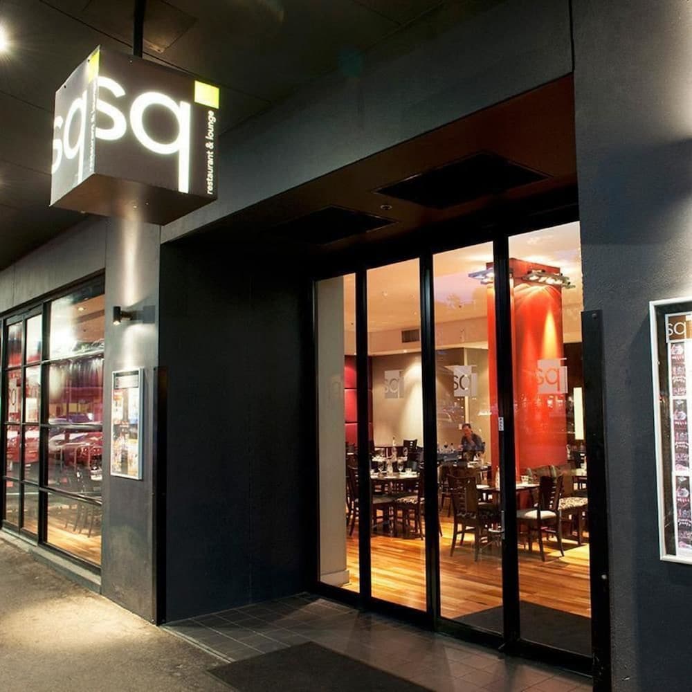 Фото Mantra Hindmarsh Square