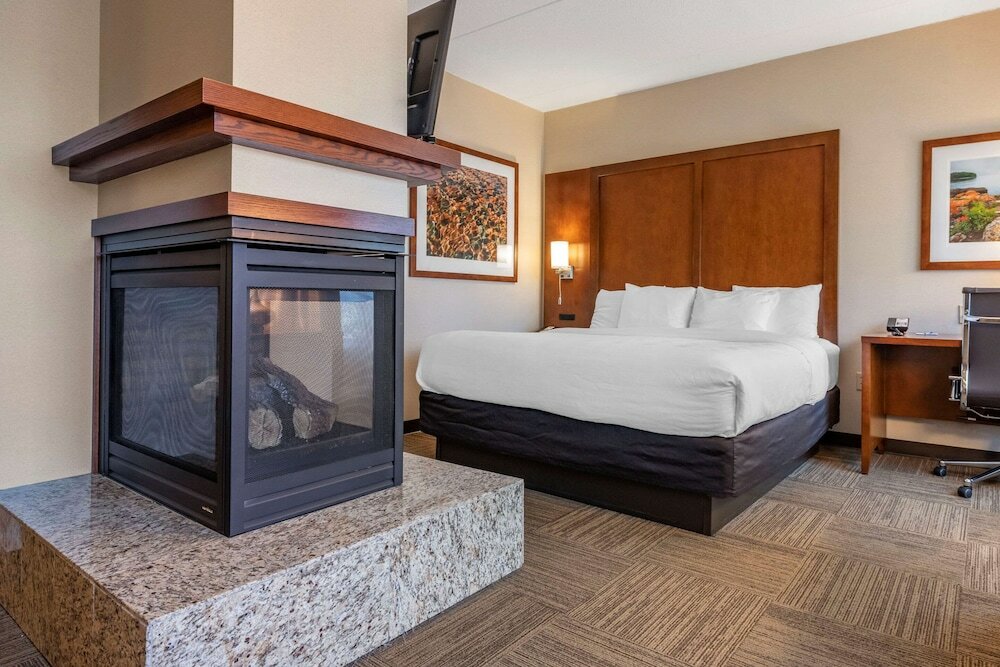 Фото Lift Bridge Lodge, Ascend Hotel Collection