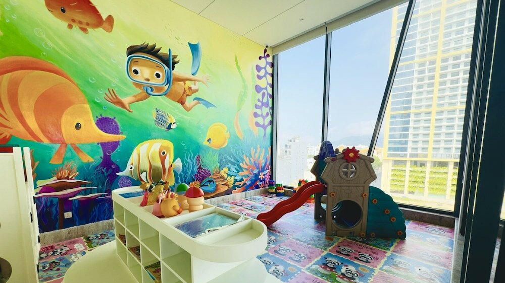 Фото Awaken Danang Hotel