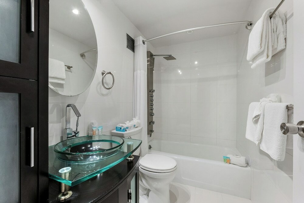 Фото Beachcomber Resort