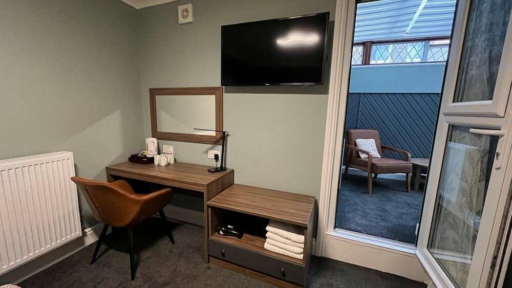 Фото Charlotte Guest House