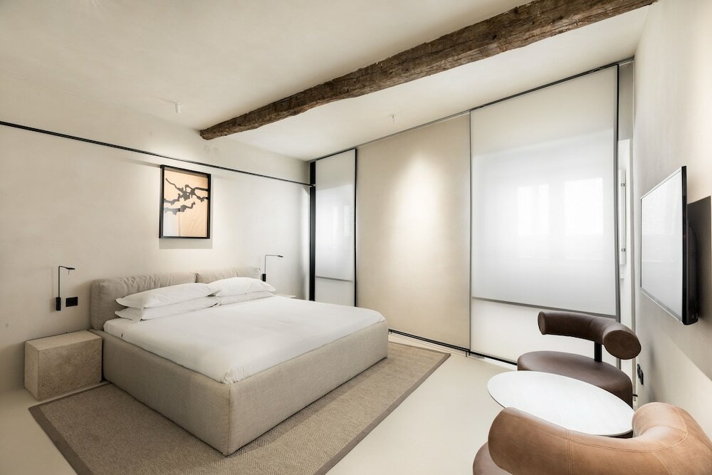 Фото Hotel Scenario