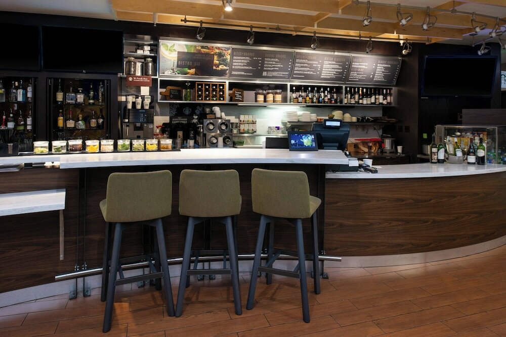 Фото Courtyard by Marriott High Point