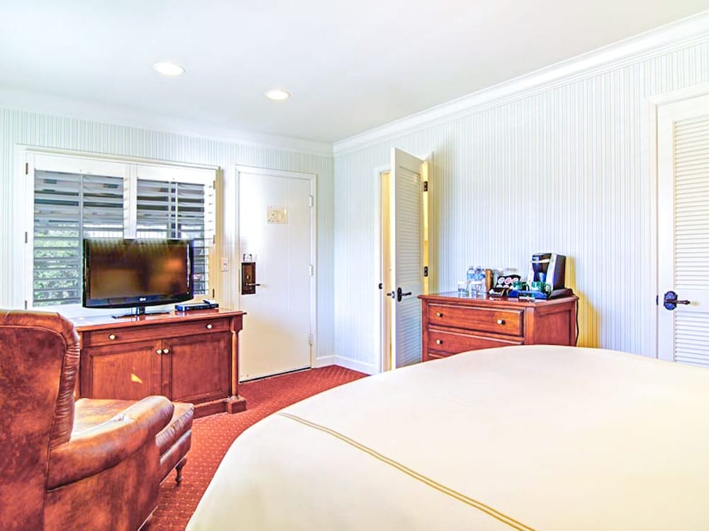 Фото Wayside Inn