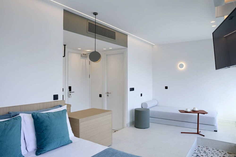 Фото Twinn Downtown Piraeus