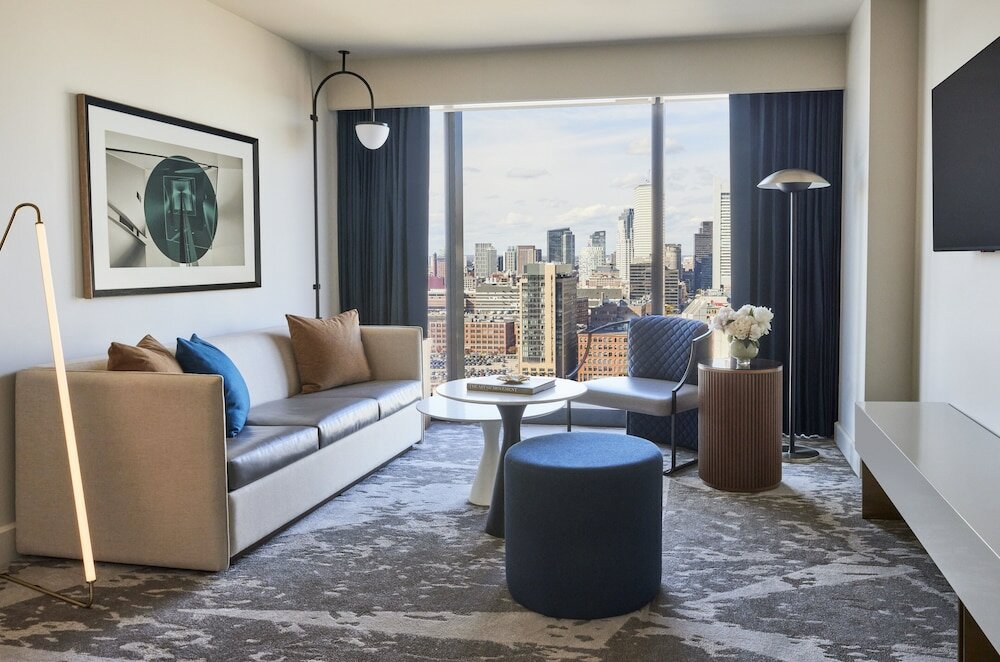 Фото Omni Boston Hotel at the Seaport