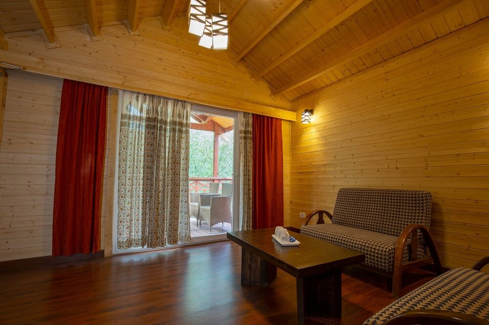 Фото Welcomheritage Lha - Ri - Sa Resort