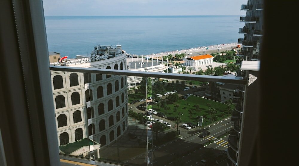 Фото Silk Road Sea Towers Batumi Apart Hotel