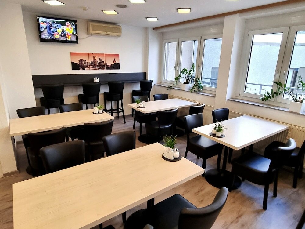 Фото Adler Hotel Frankfurt