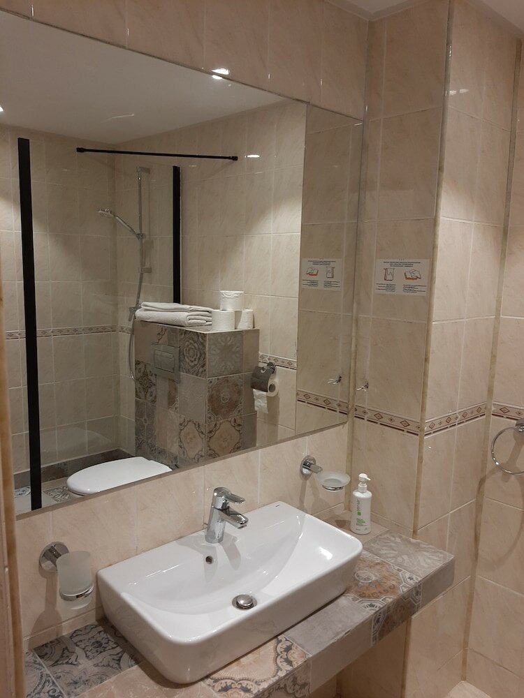 Фото Hotel Astoria City Center