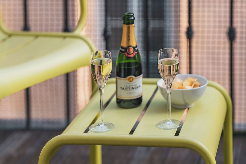 Фото Hôtel Le Petit Paris