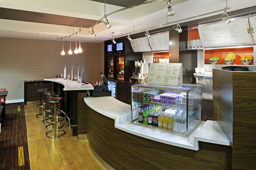 Фото Courtyard by Marriott Wilmington Brandywine