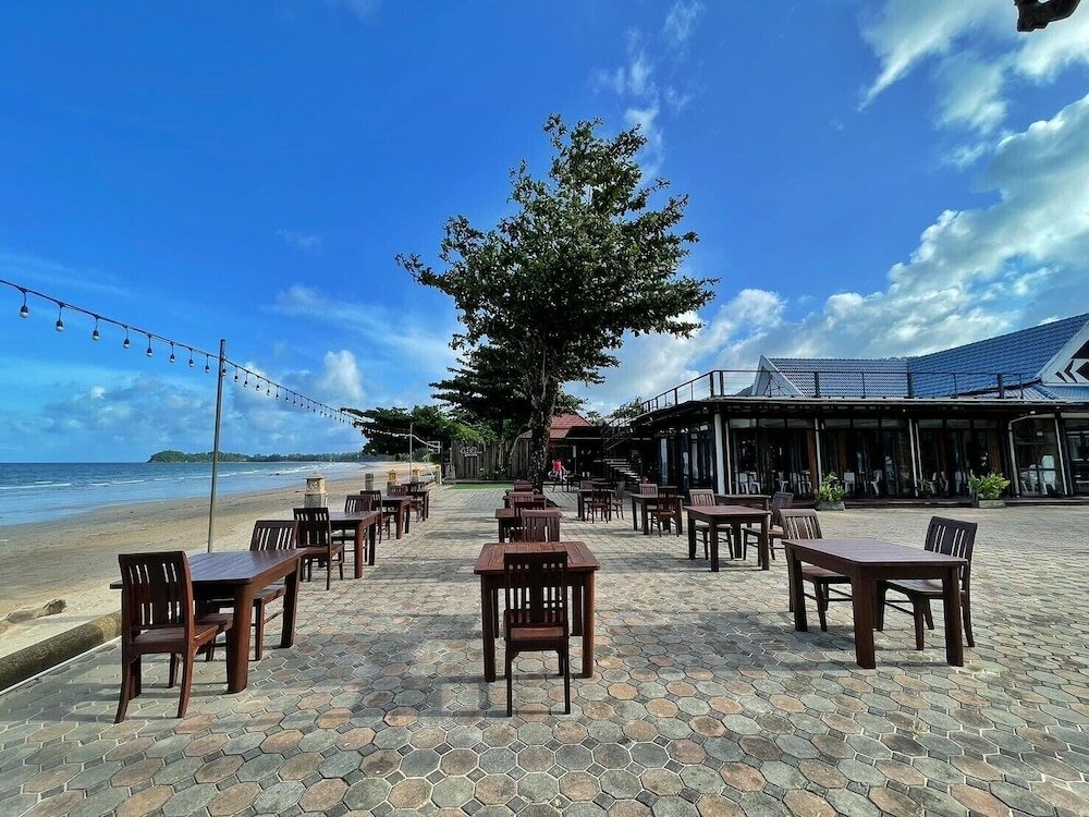 Фото Andaman Lanta Resort