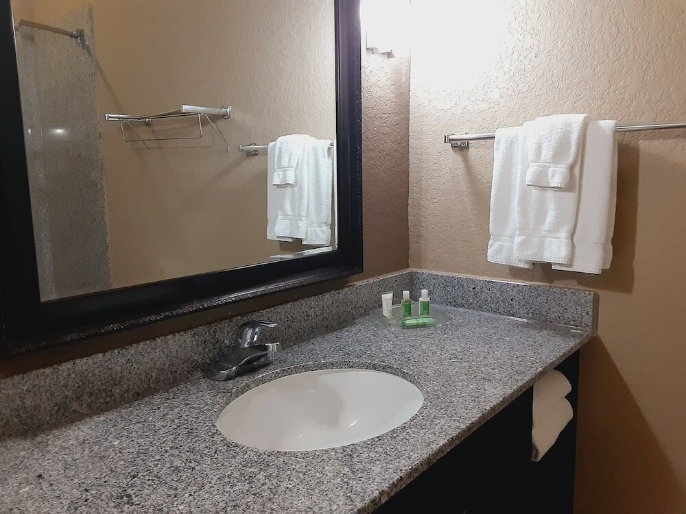 Фото Holiday Inn San Antonio N - Stone Oak Area, an Ihg Hotel