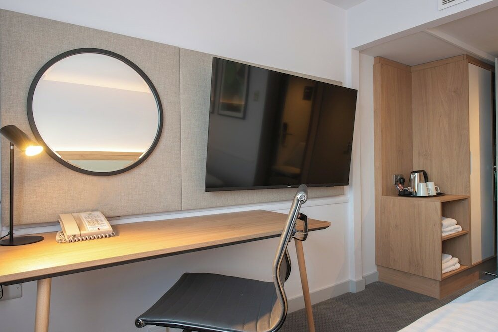 Фото Holiday Inn Edinburgh