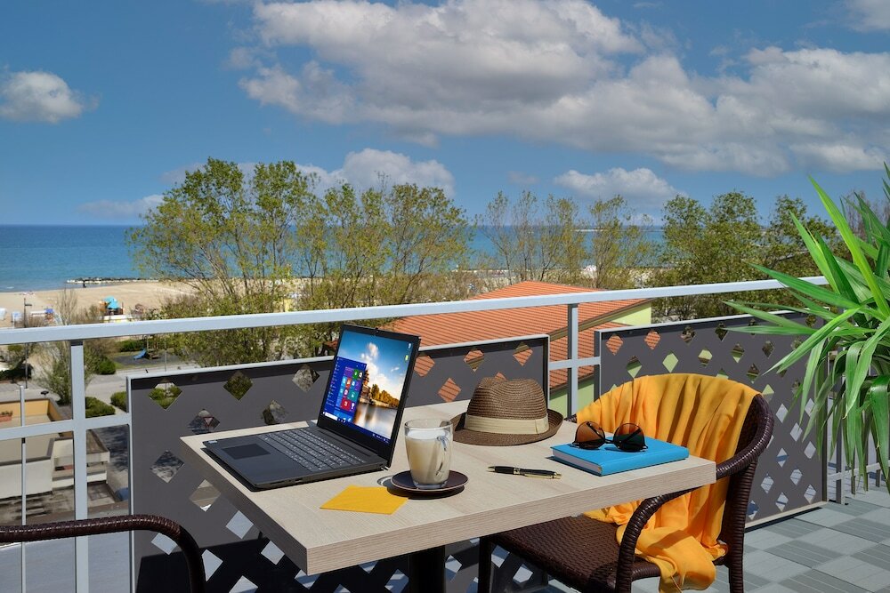 Фото Hotel Gaston