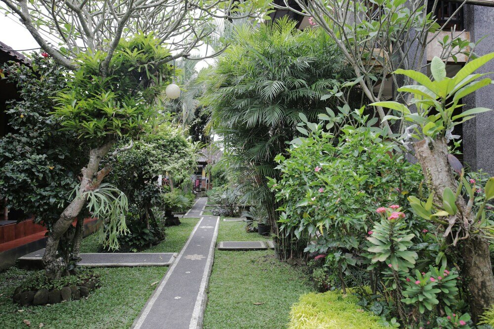 Фото In Da Garden