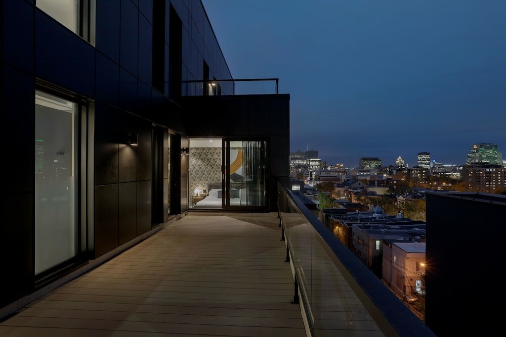 Фото Hôtel St-Thomas