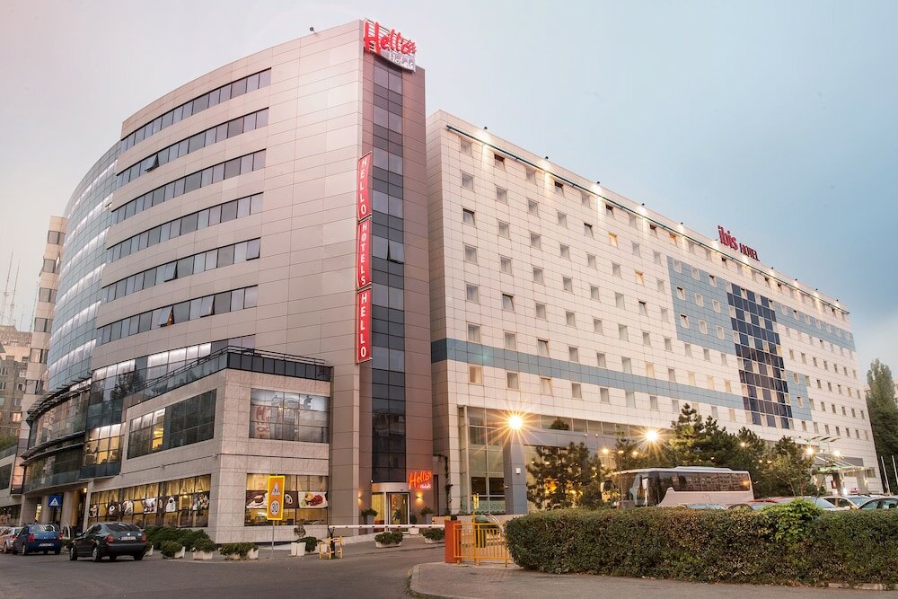 Фото отеля 1