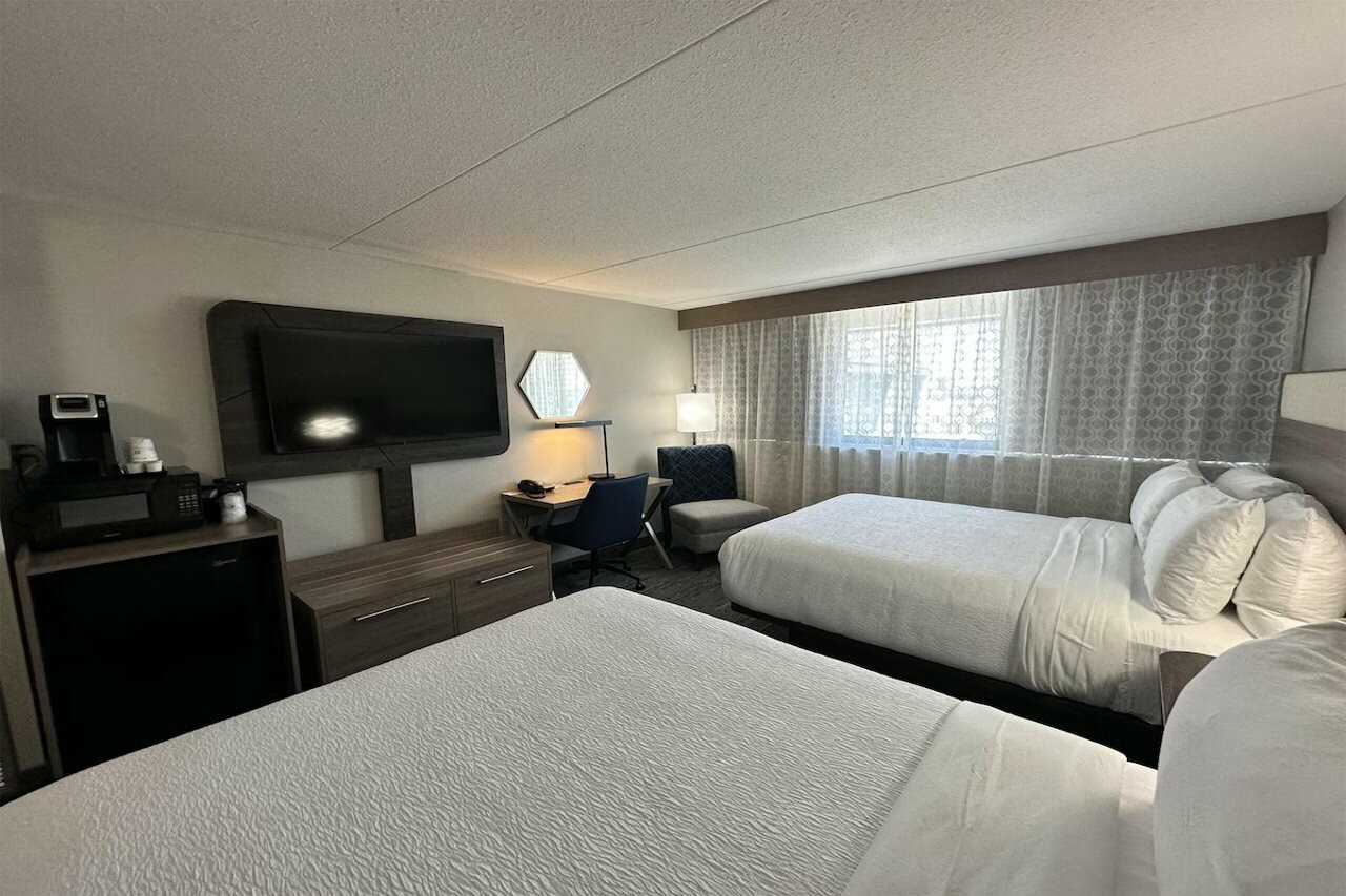 Фото Comfort Inn & Suites Downtown Tacoma