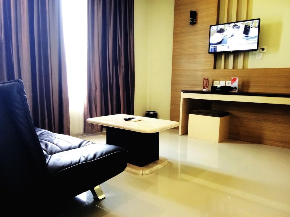 Фото Grand Parama Hotel