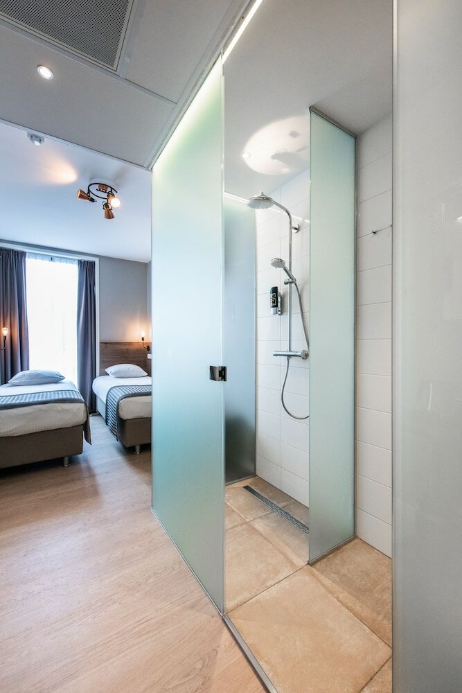 Фото Melrose Hotel