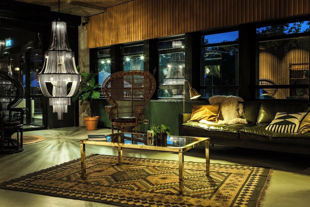 Фото Hotel V Fizeaustraat