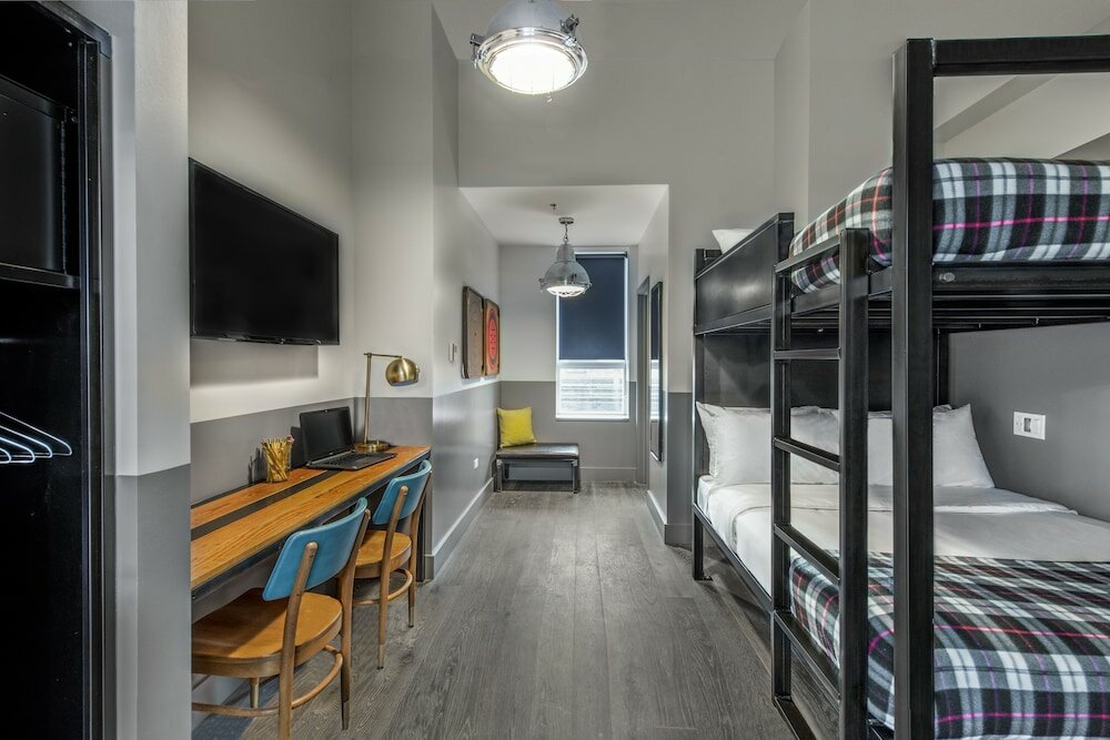 Фото The Chicago Hotel Collection River North