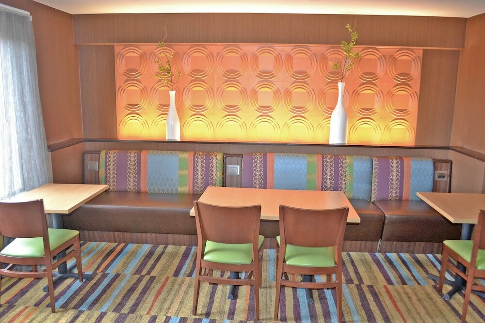 Фото Fairfield Inn and Suites by Marriott Denver Aurora Medical Center