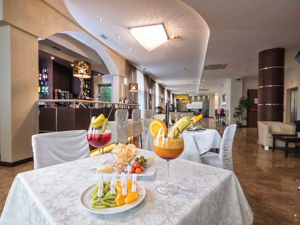 Фото Hotel For You