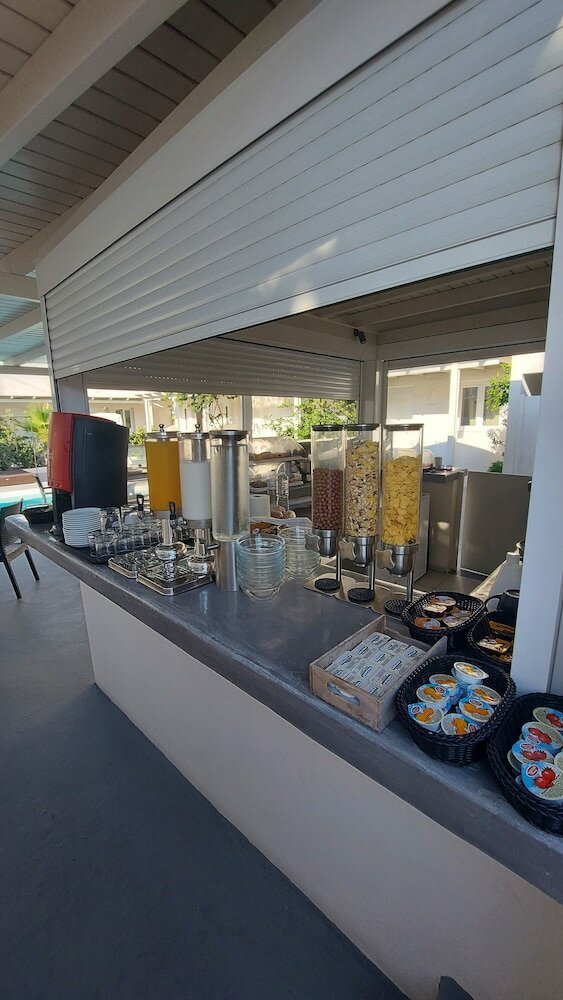 Фото Ambience Suites