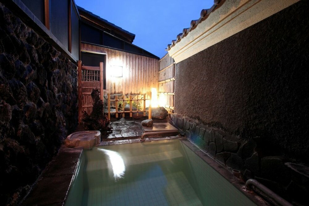 Фото Kusatsu Onsen Kiyoshigekan
