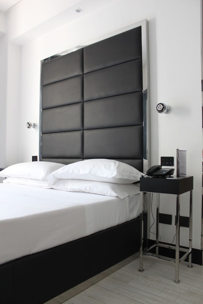 Фото Lhp Hotel Napoleon