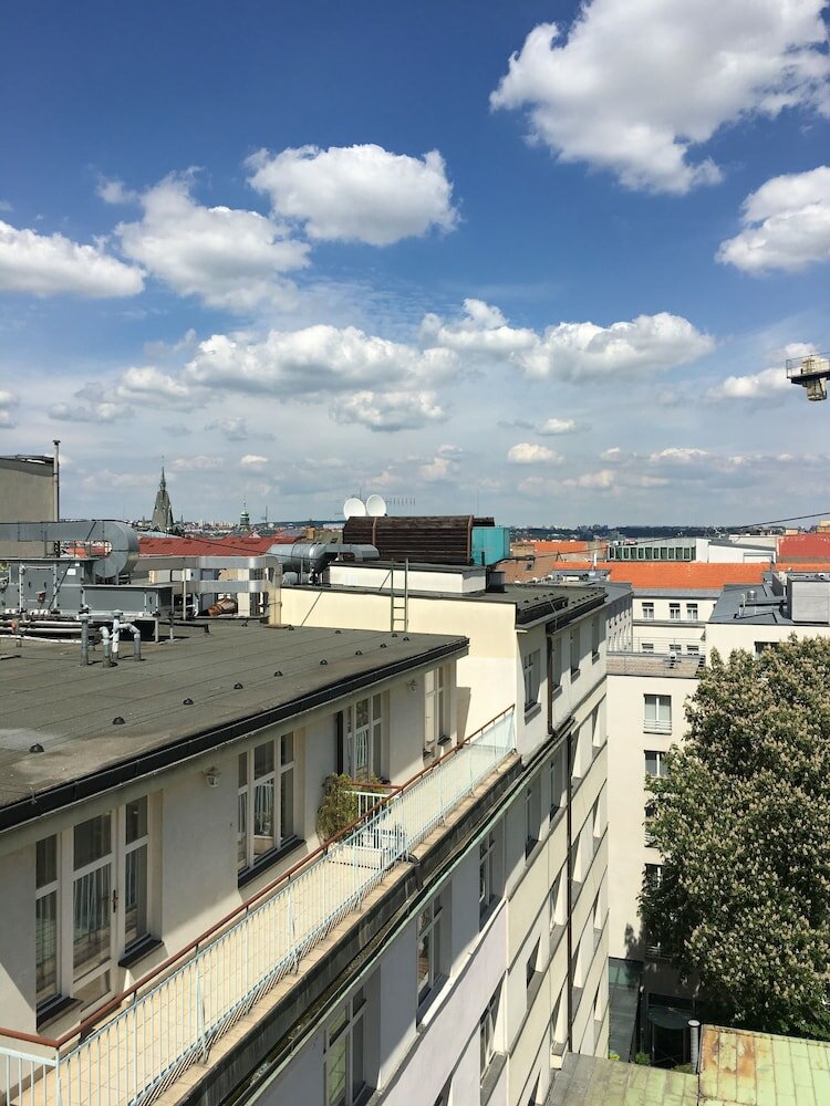 Фото Elysee Apartments