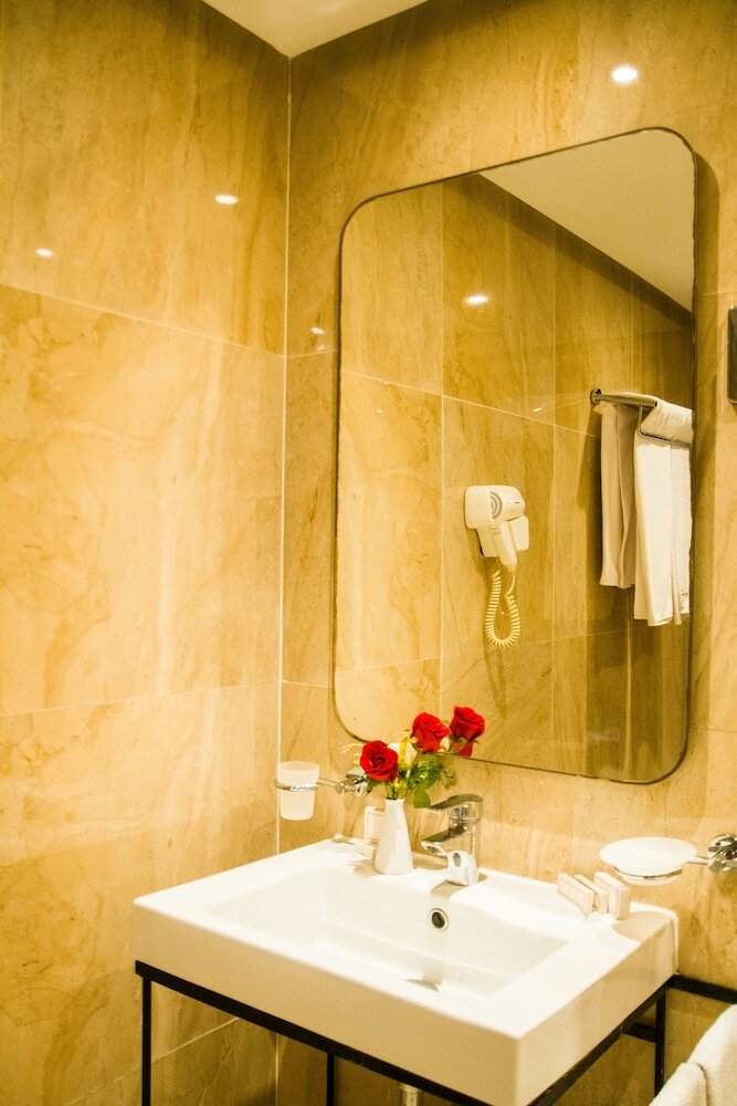 Фото 24991631808