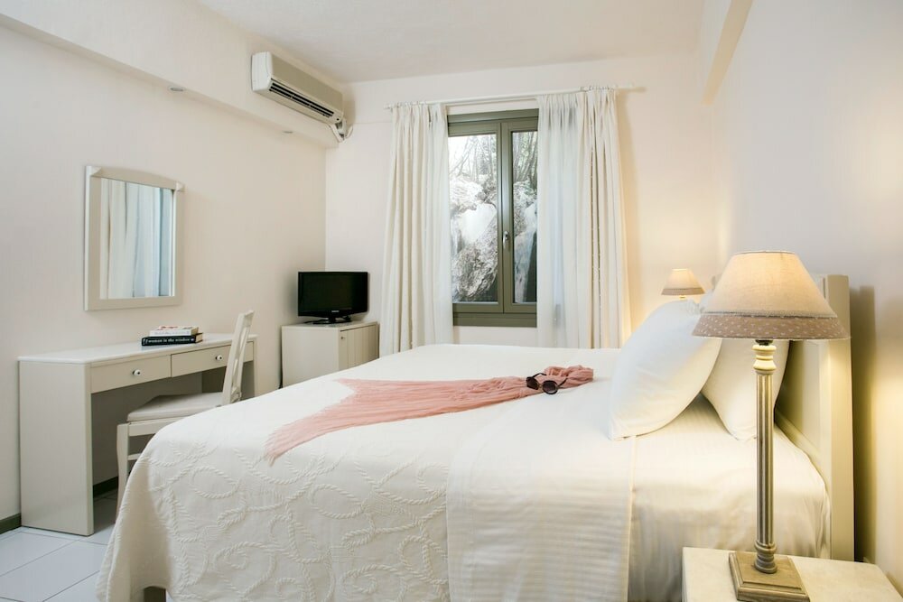 Фото Kenta Beach Hotel