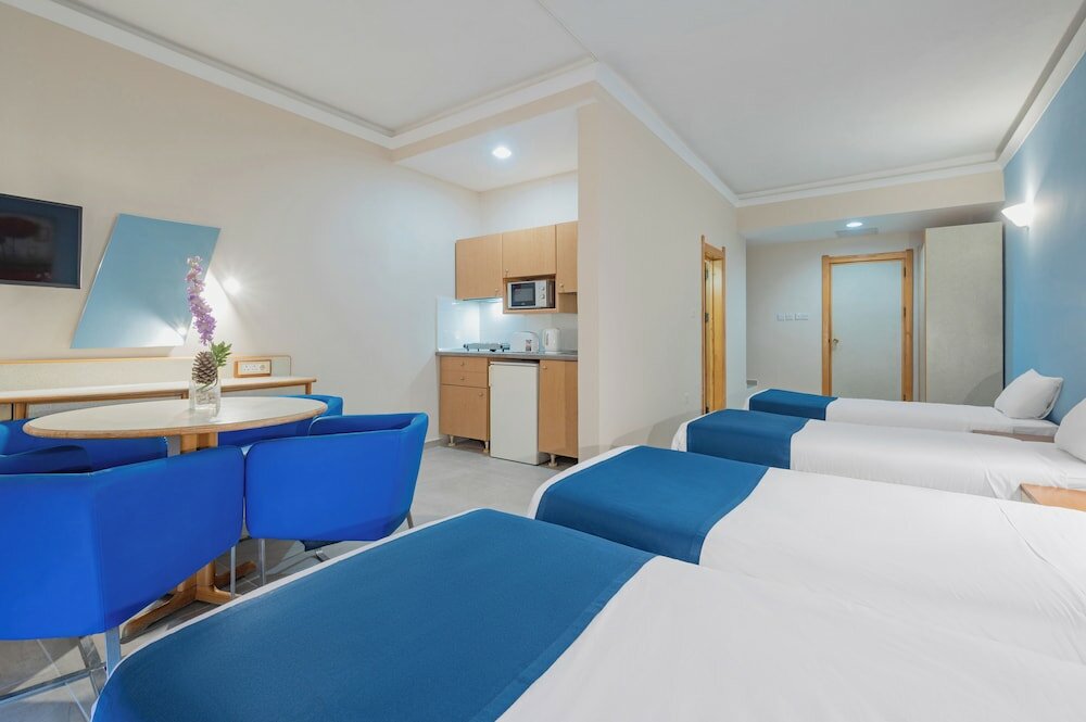 Фото Porto Azzurro Aparthotel