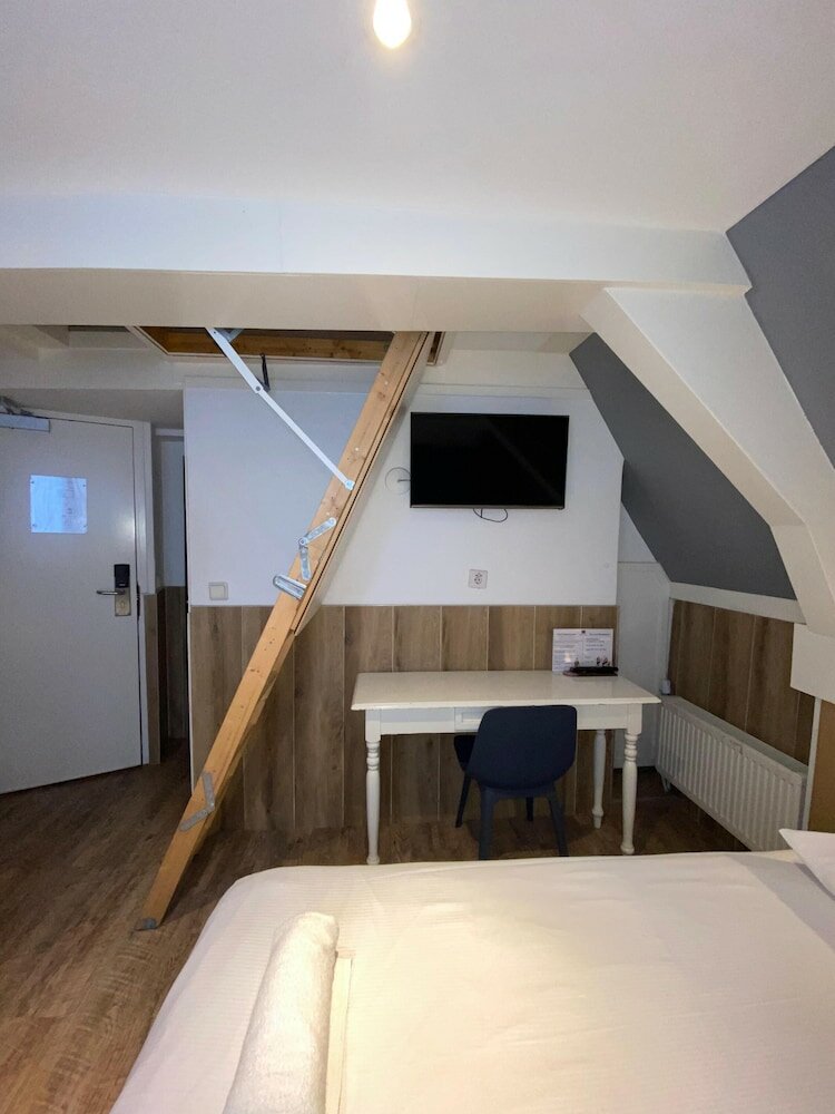 Фото Hotel Old Quarter