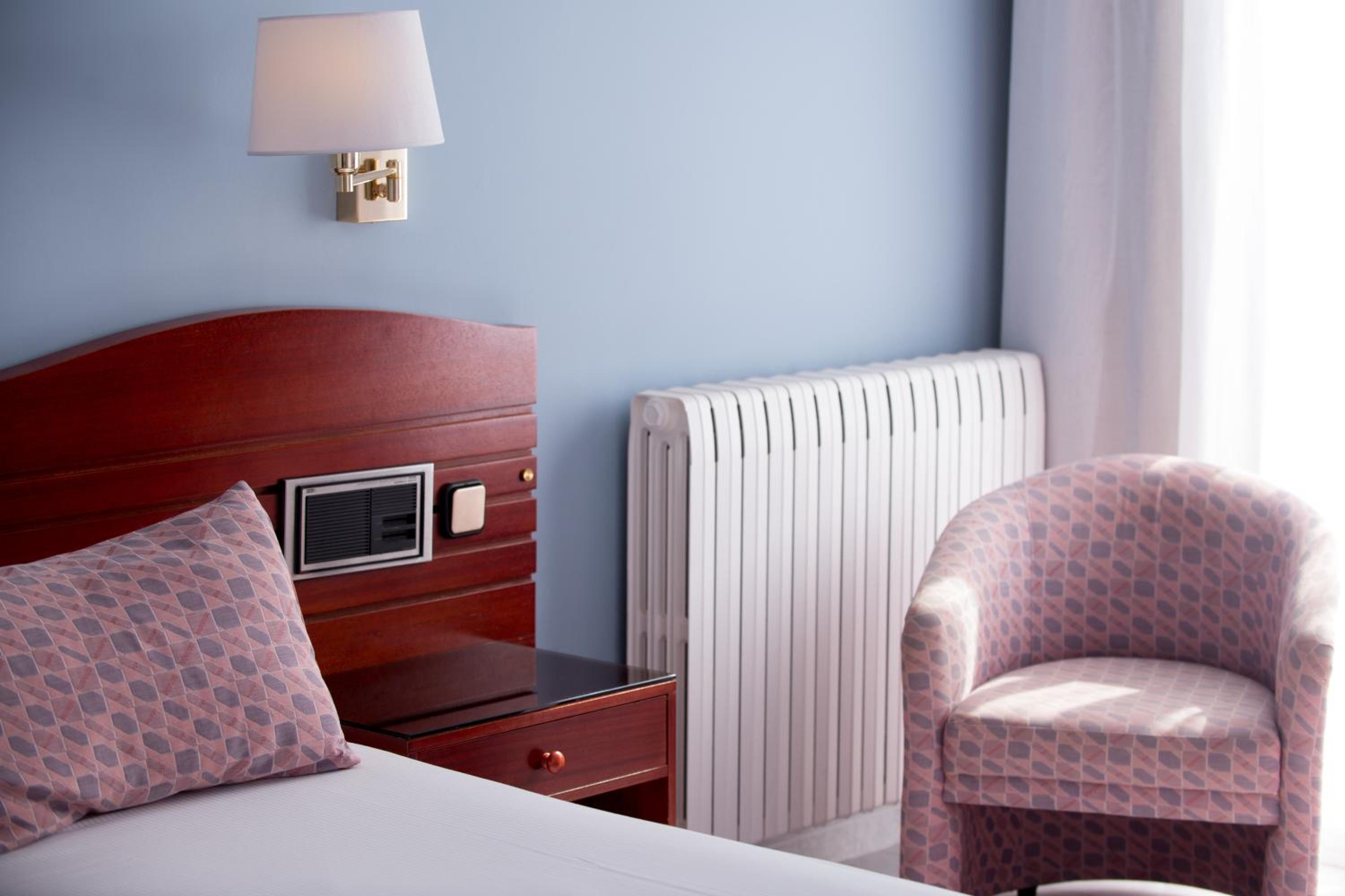 Фото Hotel Placa