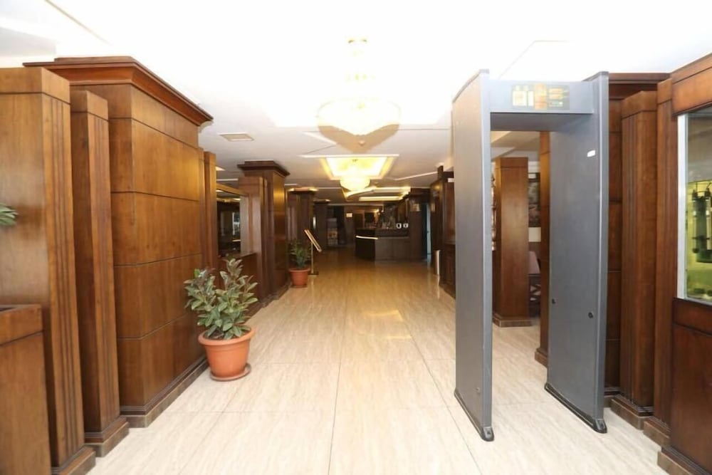 Фото Zaitouna Hotel